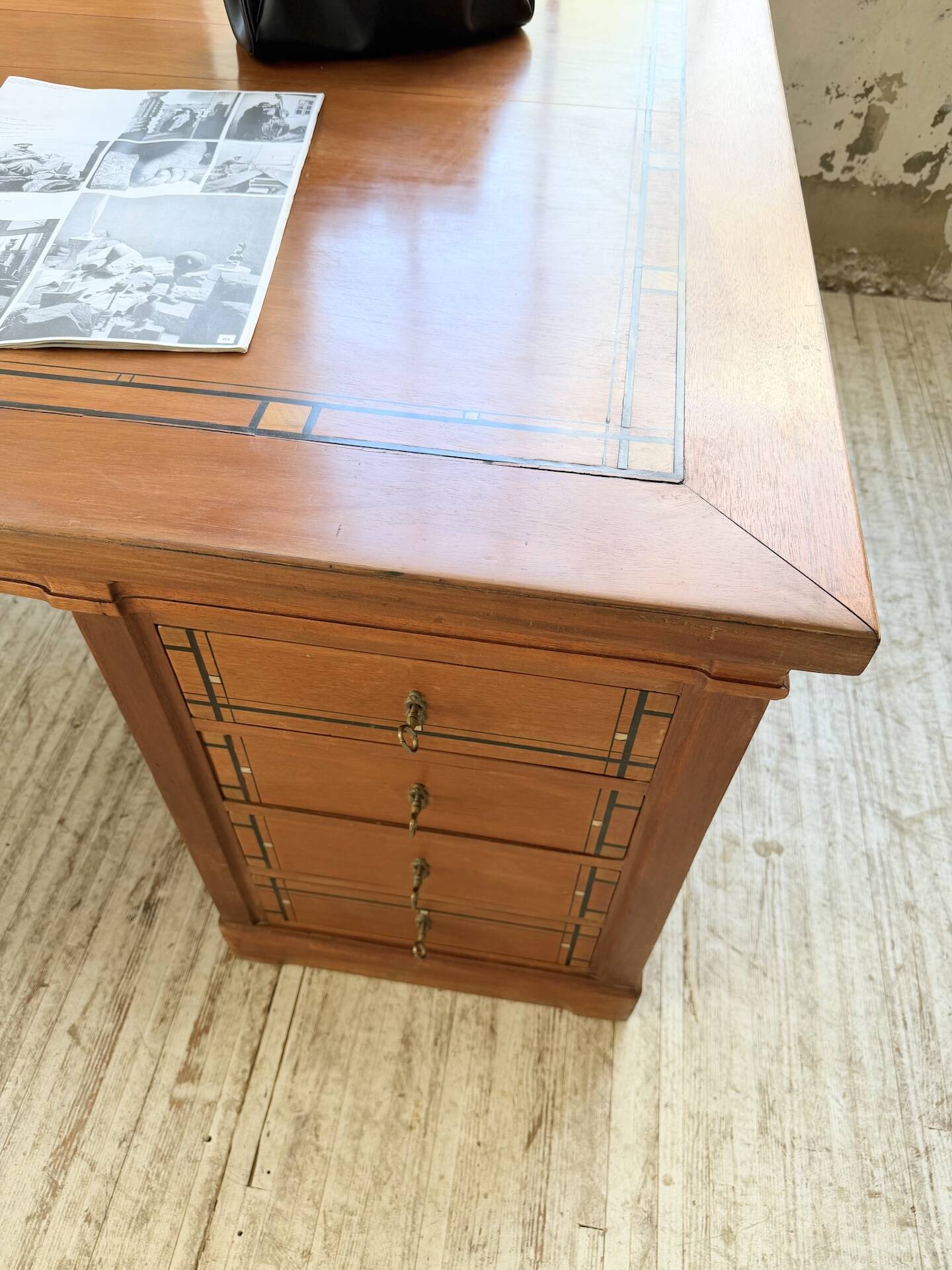 Double-sided walnut counter desk 1900
