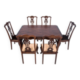 Table et chaises anciennes du 19ème siècle, Europe occidentale.