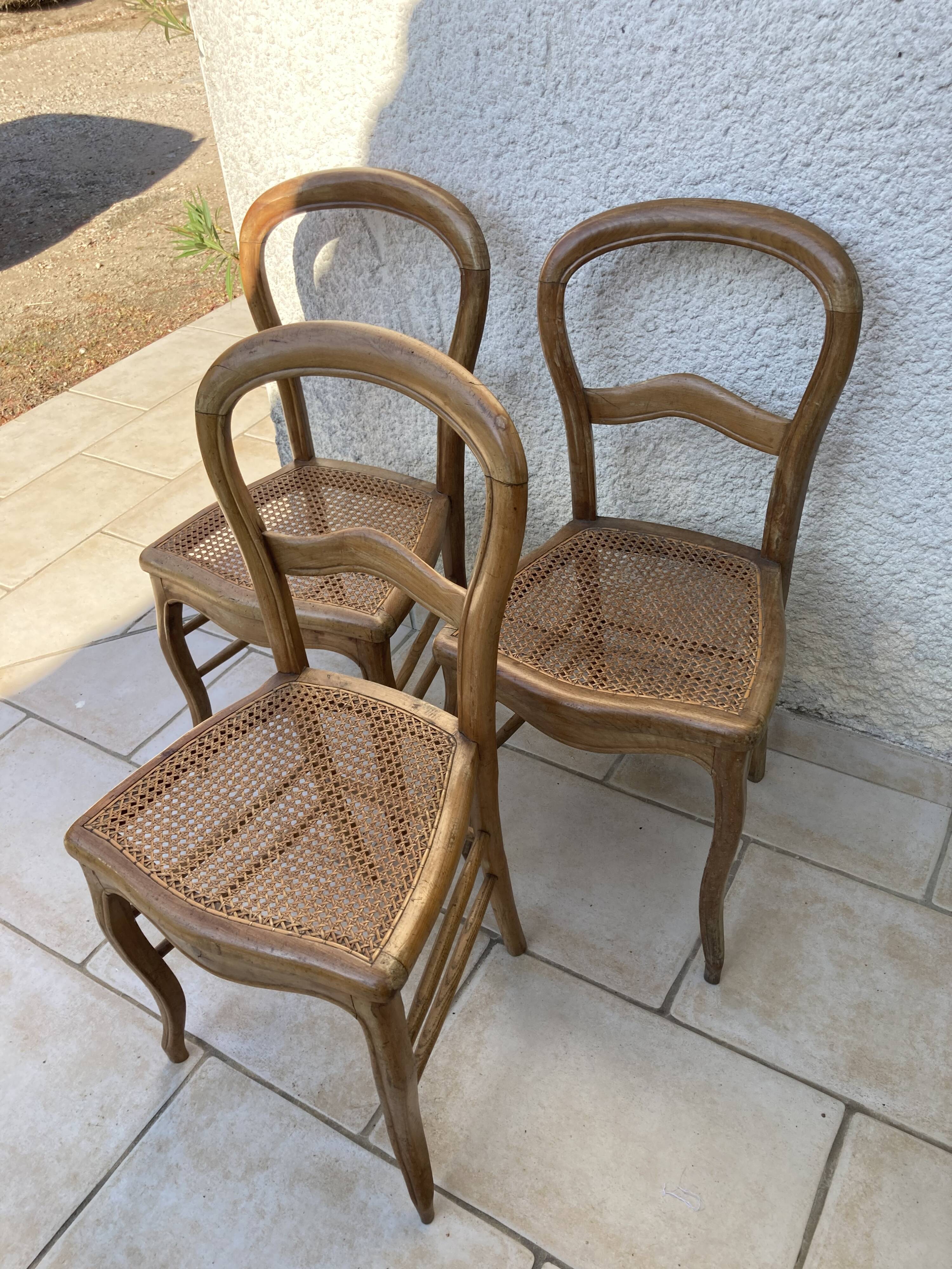 Lot de 3 chaises cannées Louis Philippe