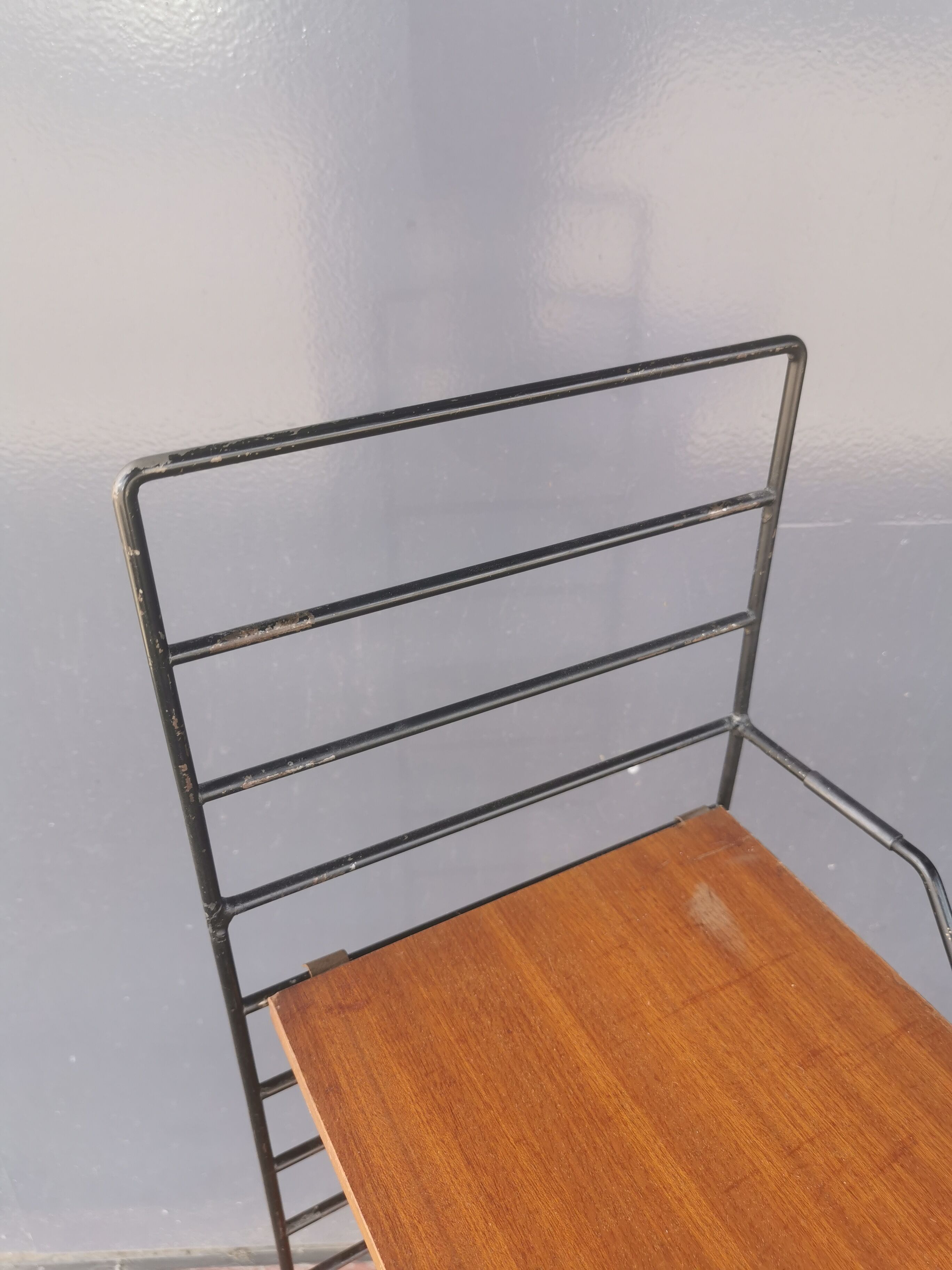 Etagère String sur pieds