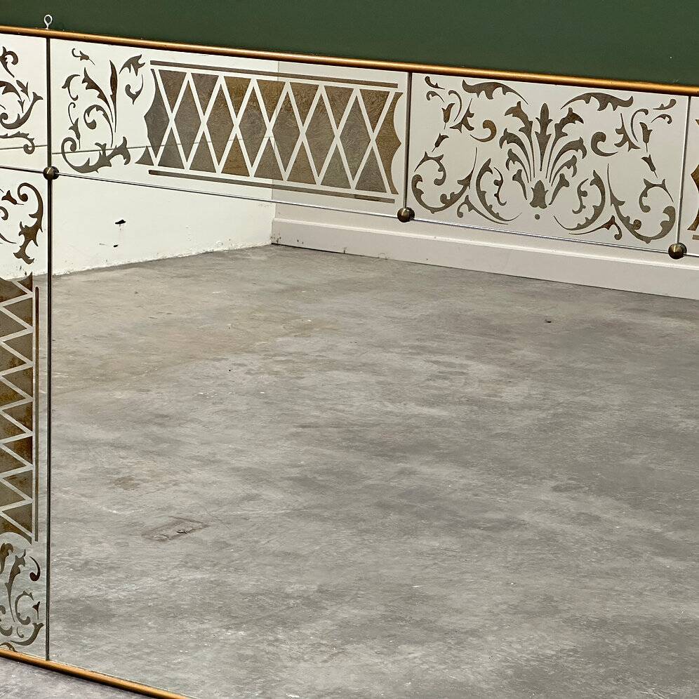 Exquisite very large bistrot Art Nouveau mirror, France 1930s.