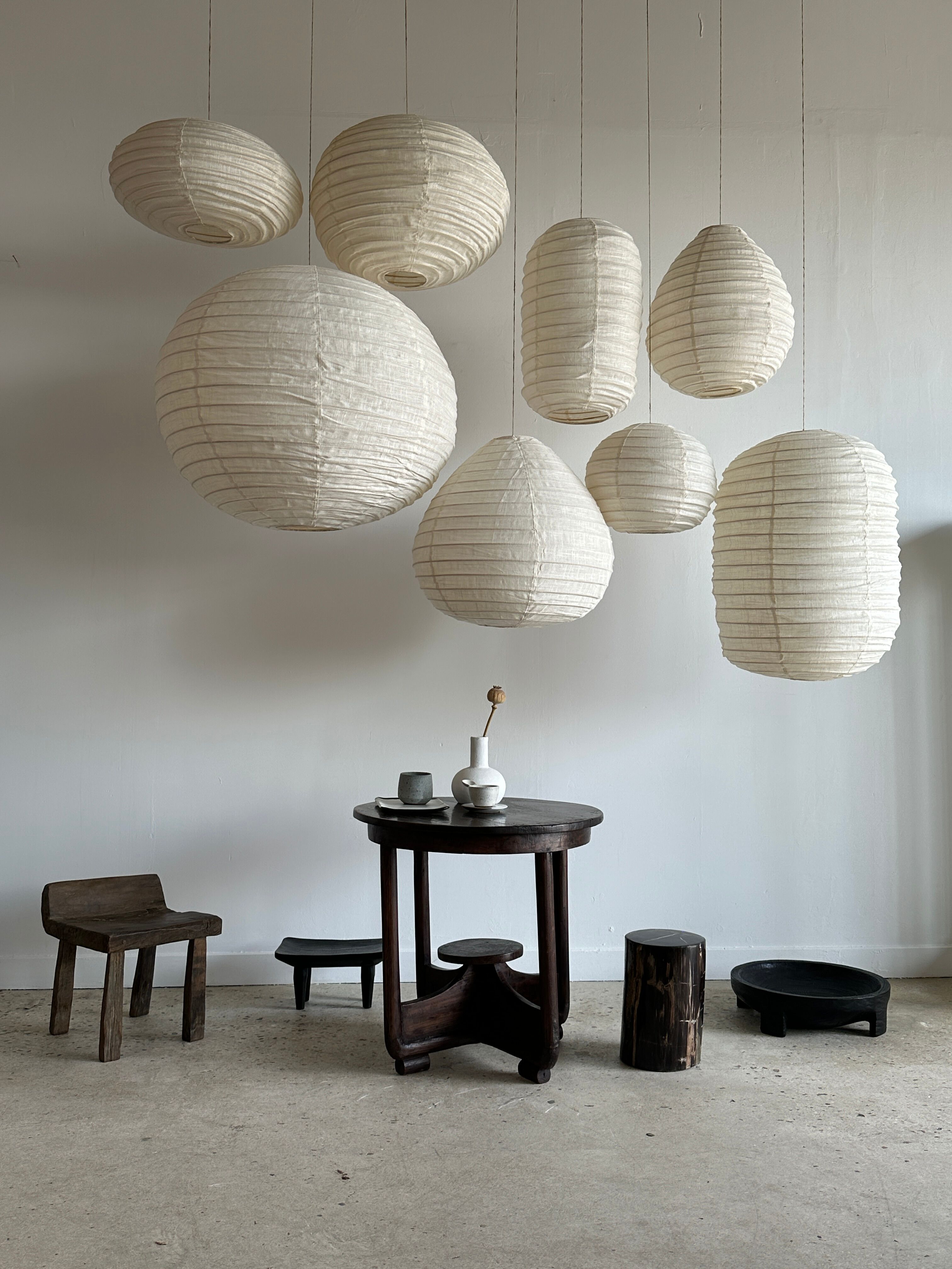Suspension in rattan and natural japanese linen in the shape of a drop