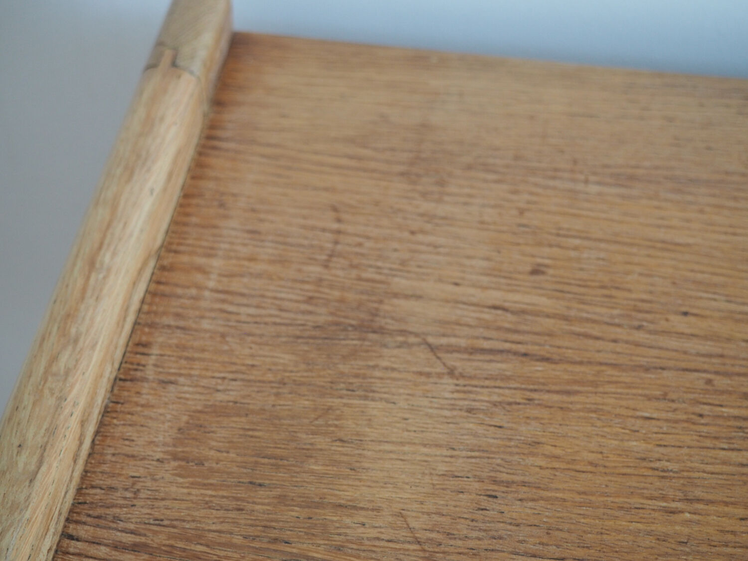 Dresser feet compass