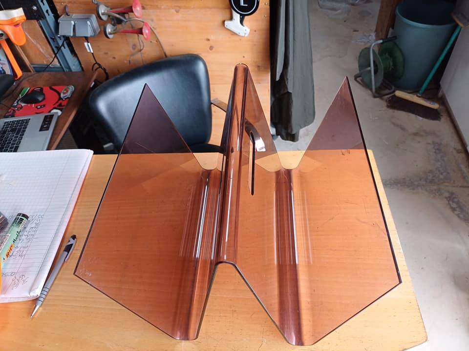Porte revue plexiglass 1970