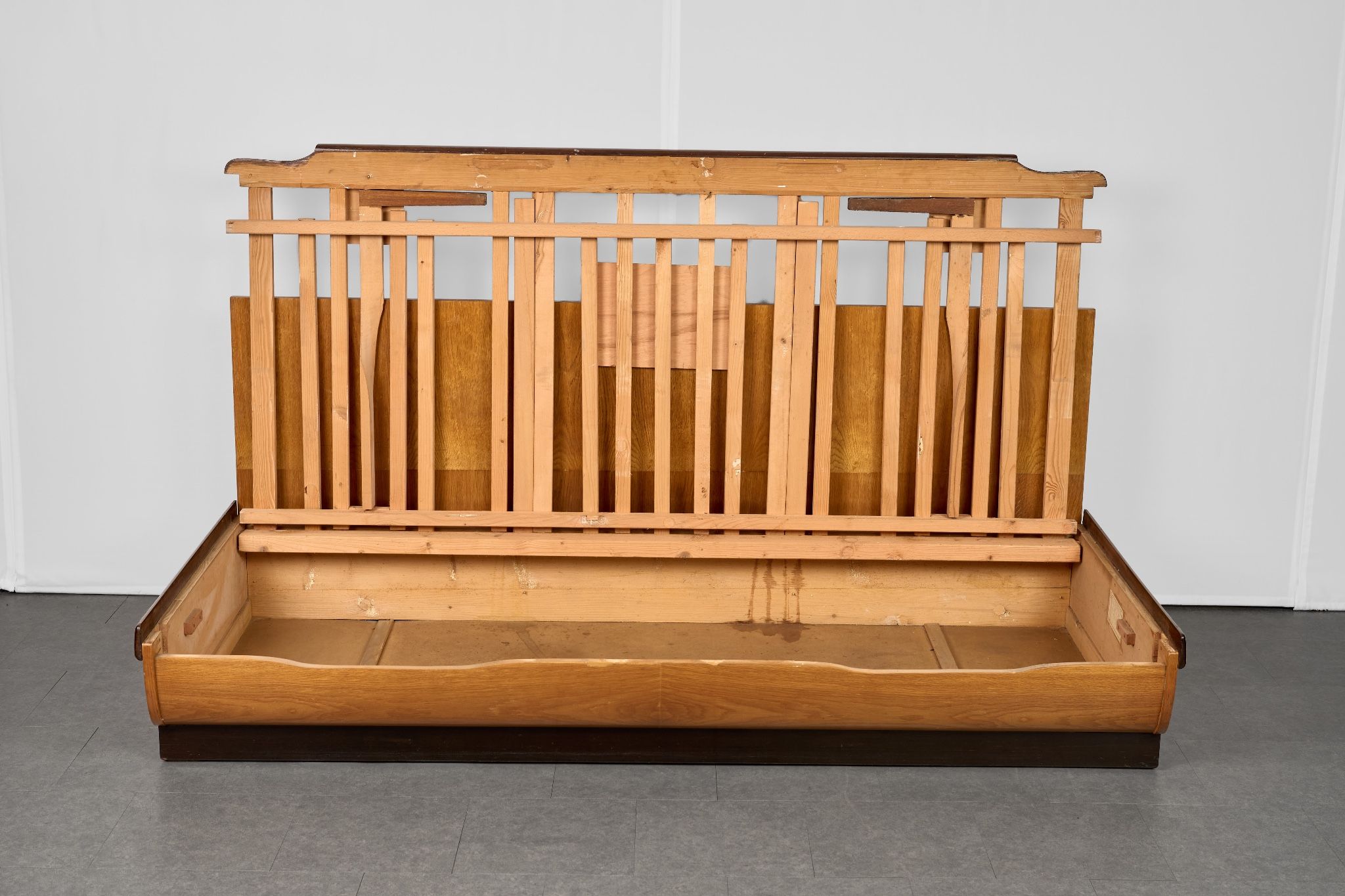 Art Déco sofabed by Jindřich Halabala for UP Závody, 1950s, Czechoslovakia