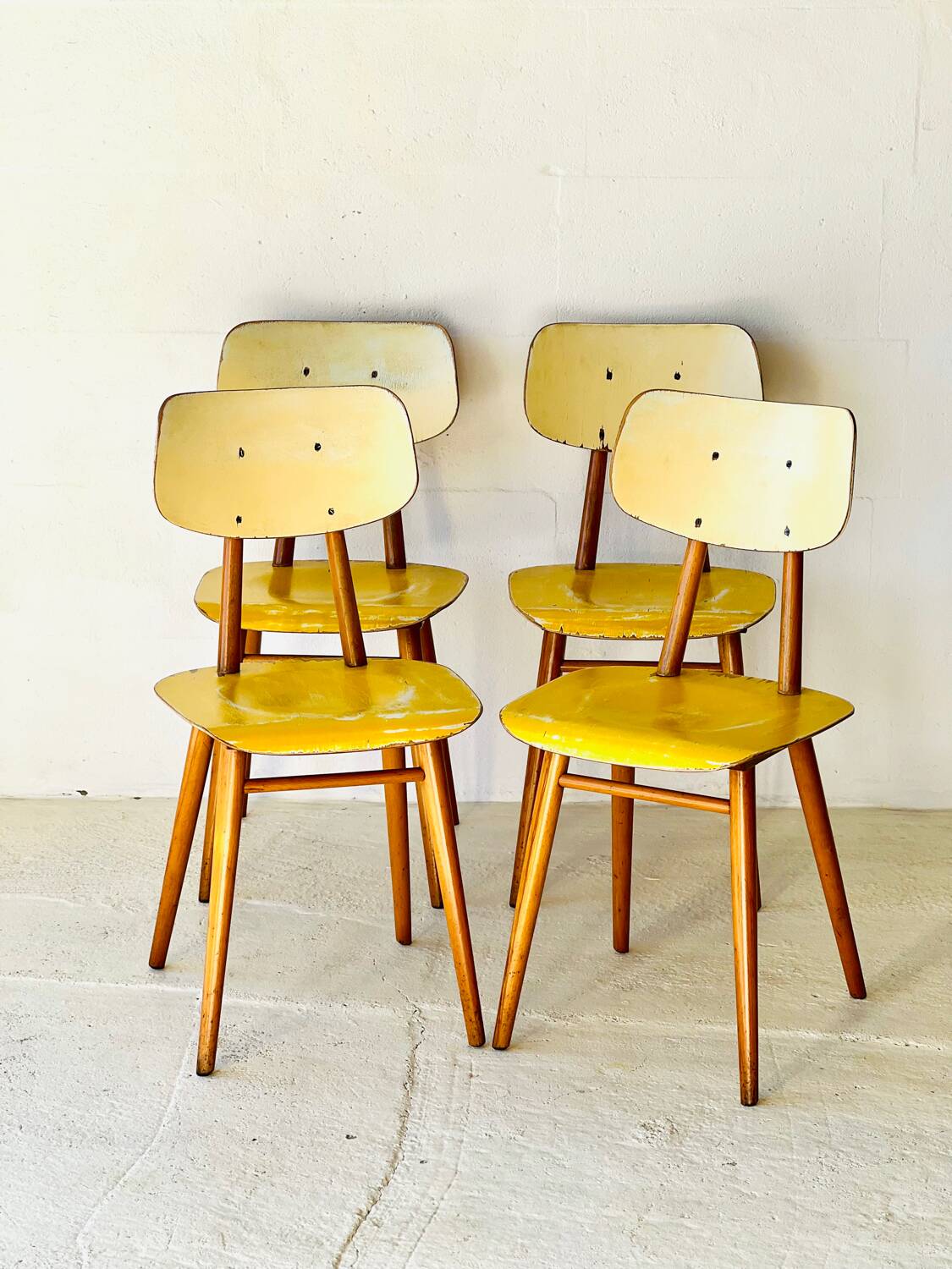 Chaises de bistrot par Ton, années 1950
