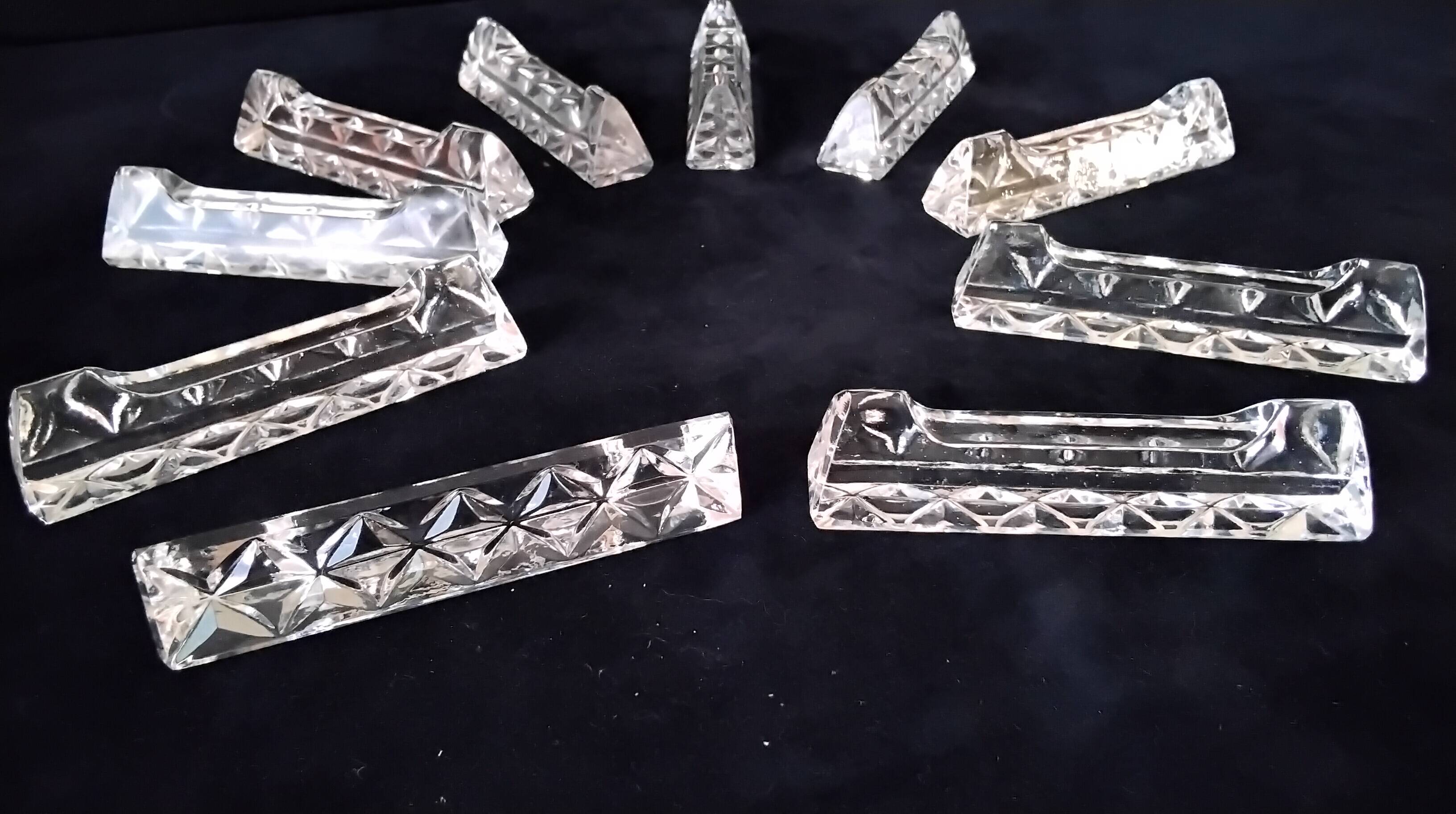 10 triangular lead crystal knife rests