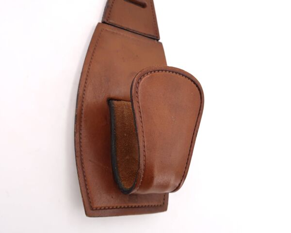 Portemanteau patère en cuir surpiqué marron  années 60