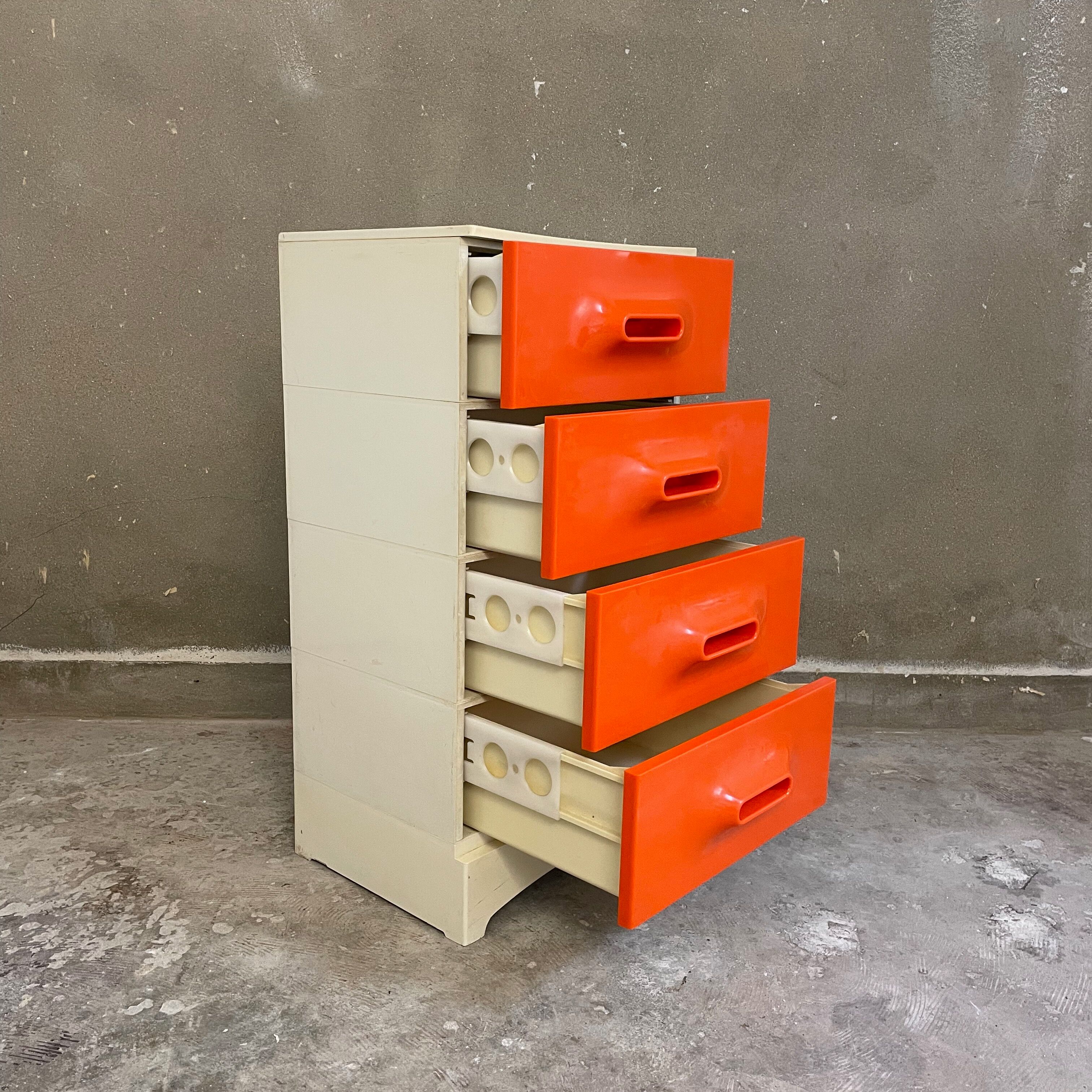 Vintage chest of drawers for Prisunic