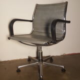 Office chair 70