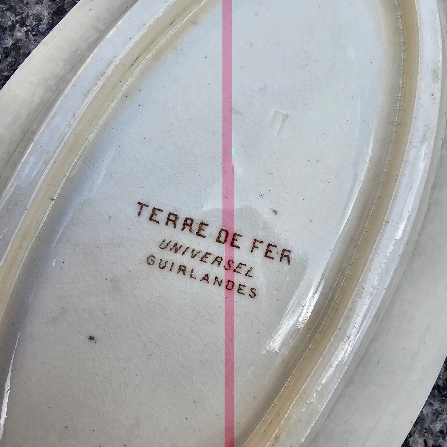 Brown Iron Earth Ravier