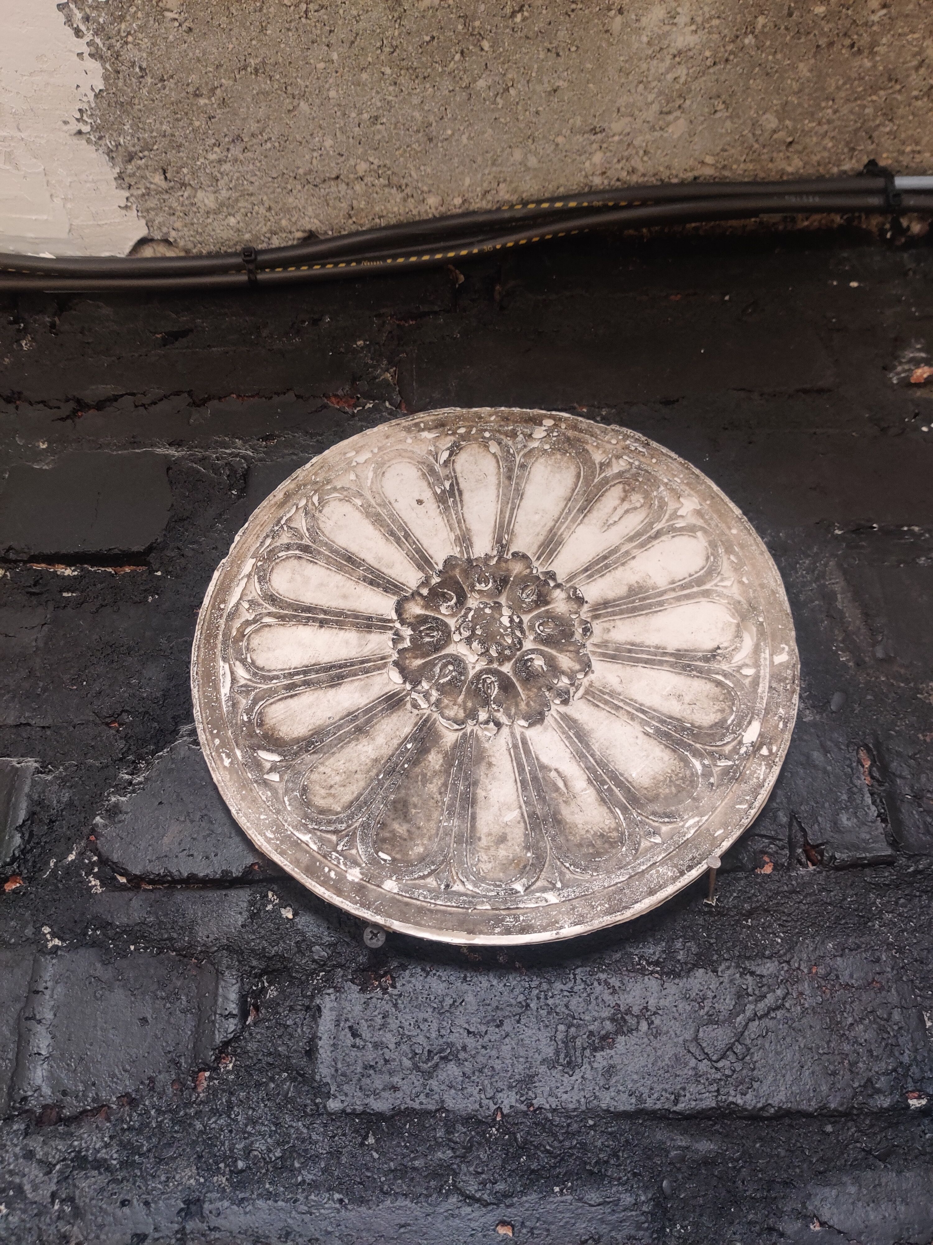 Plaster rosette