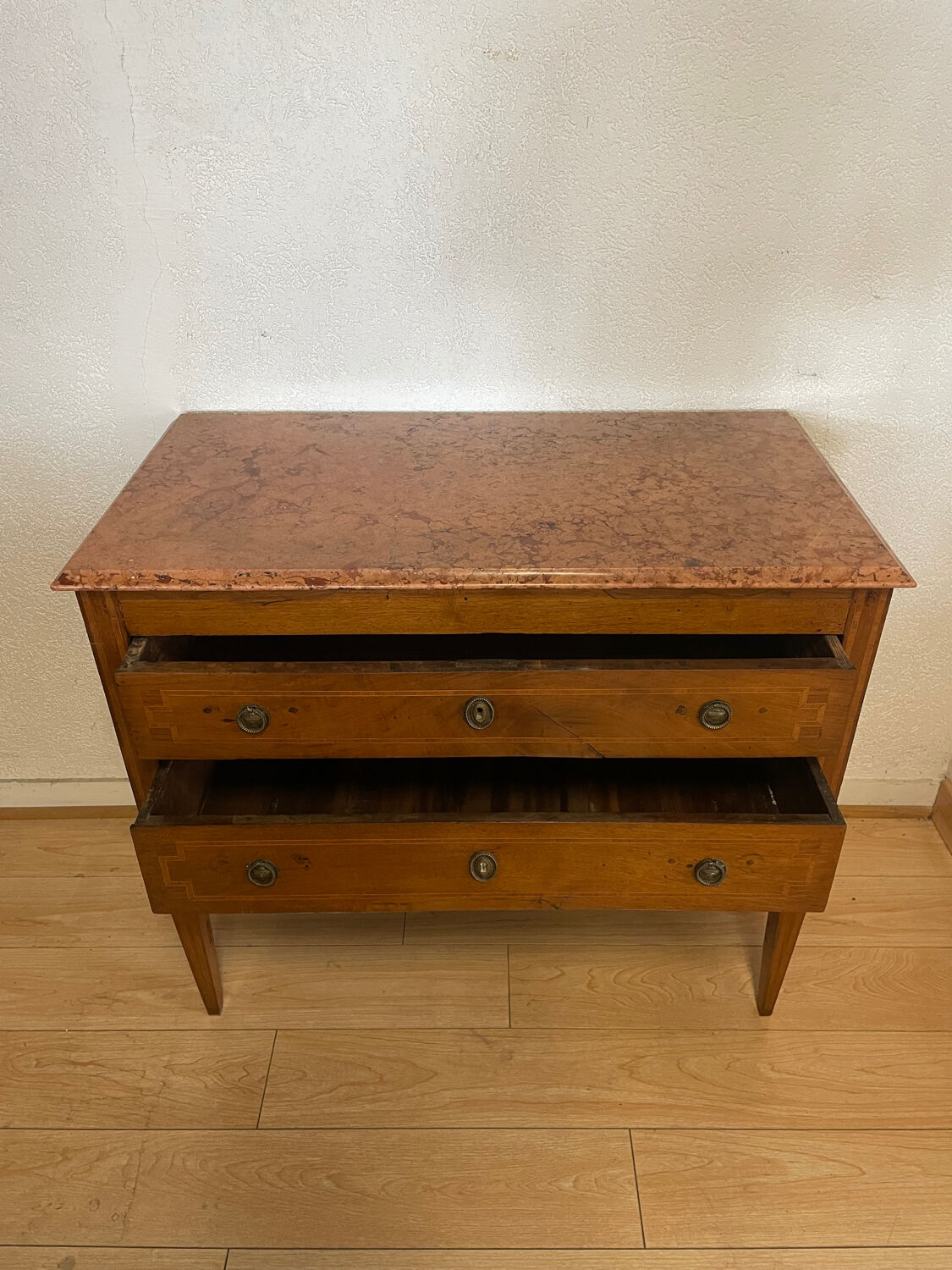 Louis XVI Chest of Drawers in Walnut and Marquetry