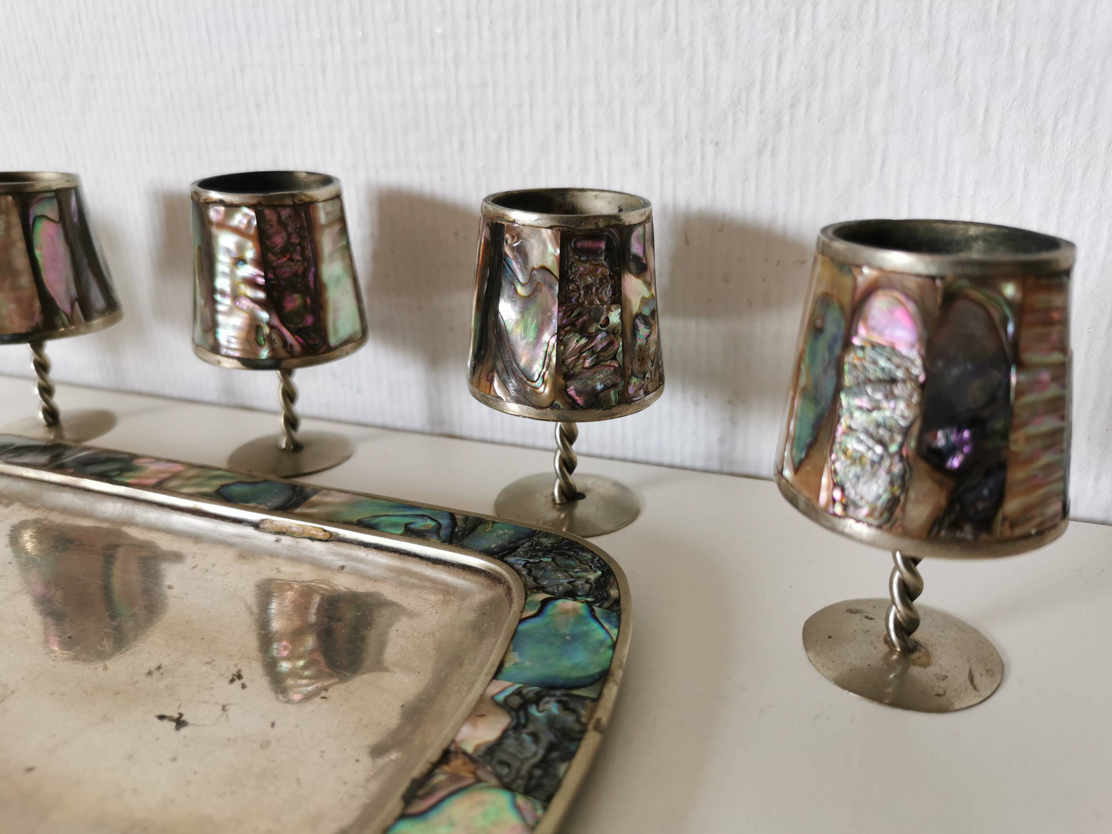 digestive service, glass and tray in silver metal Mexican abalone