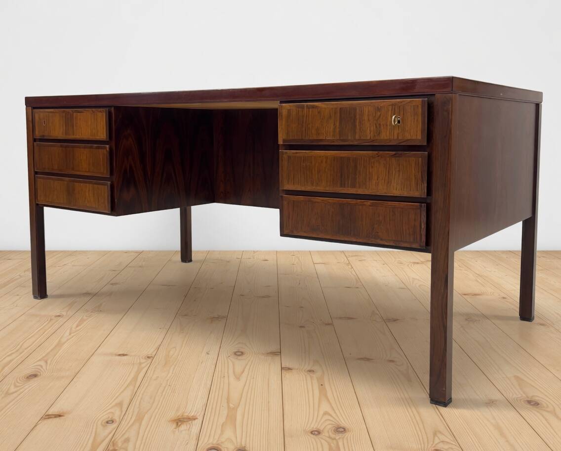 Gunni Omann Model 77 Rosewood Desk, 1960s.