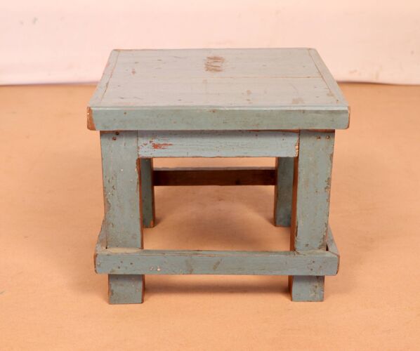 Ancienne table de chevet d'atelier en teck birman patine bleue d'origine
