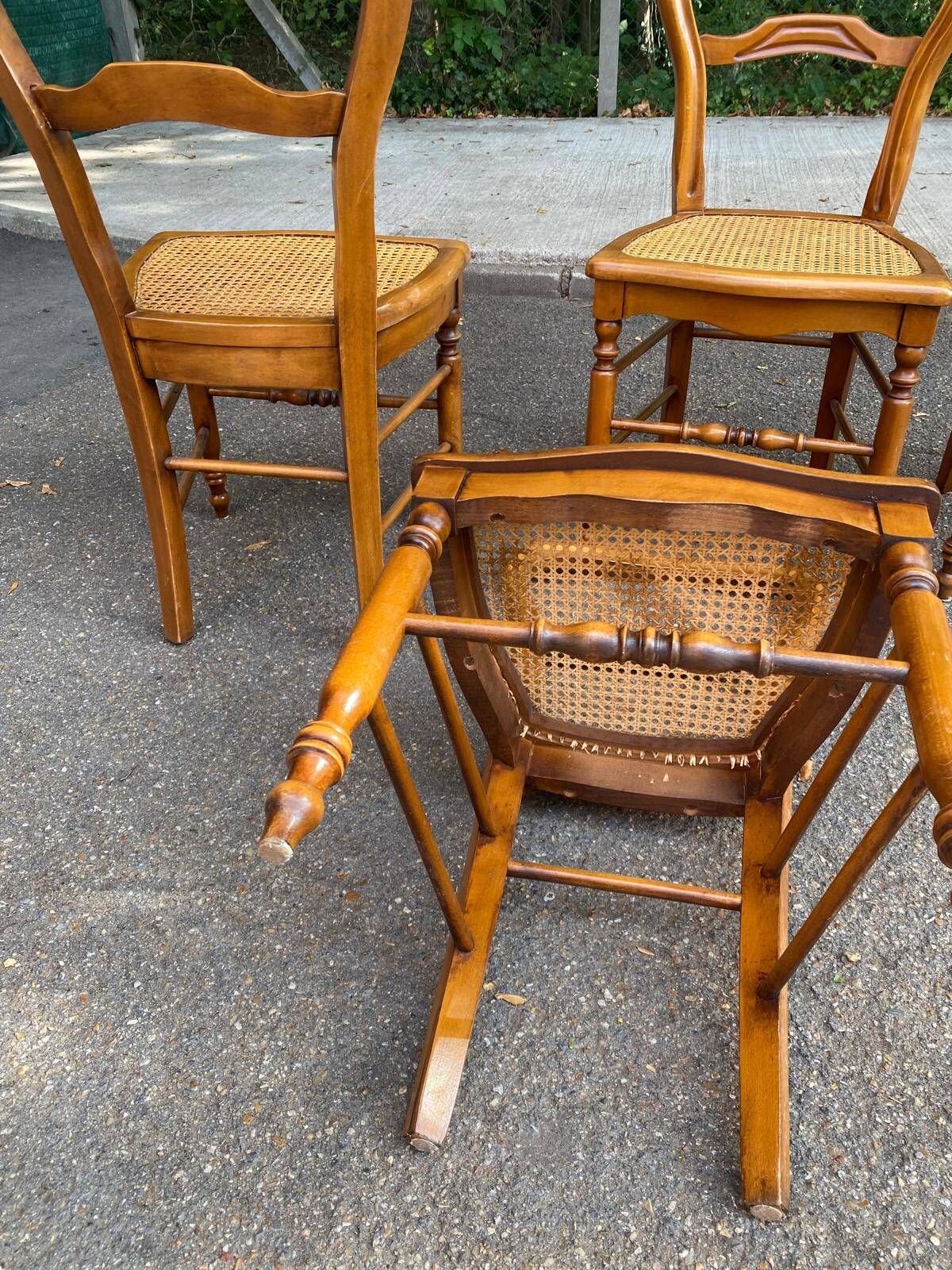 Set of 4 Louis-Philippe medallion chairs in wood with caned seats, 1970s.