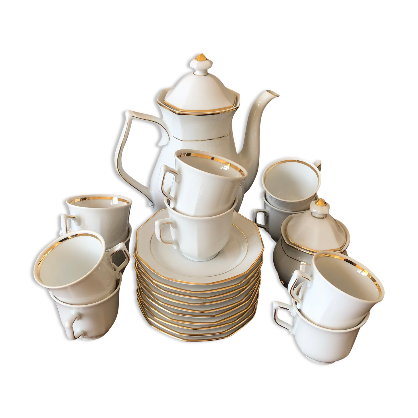 Porcelain coffee/tea service