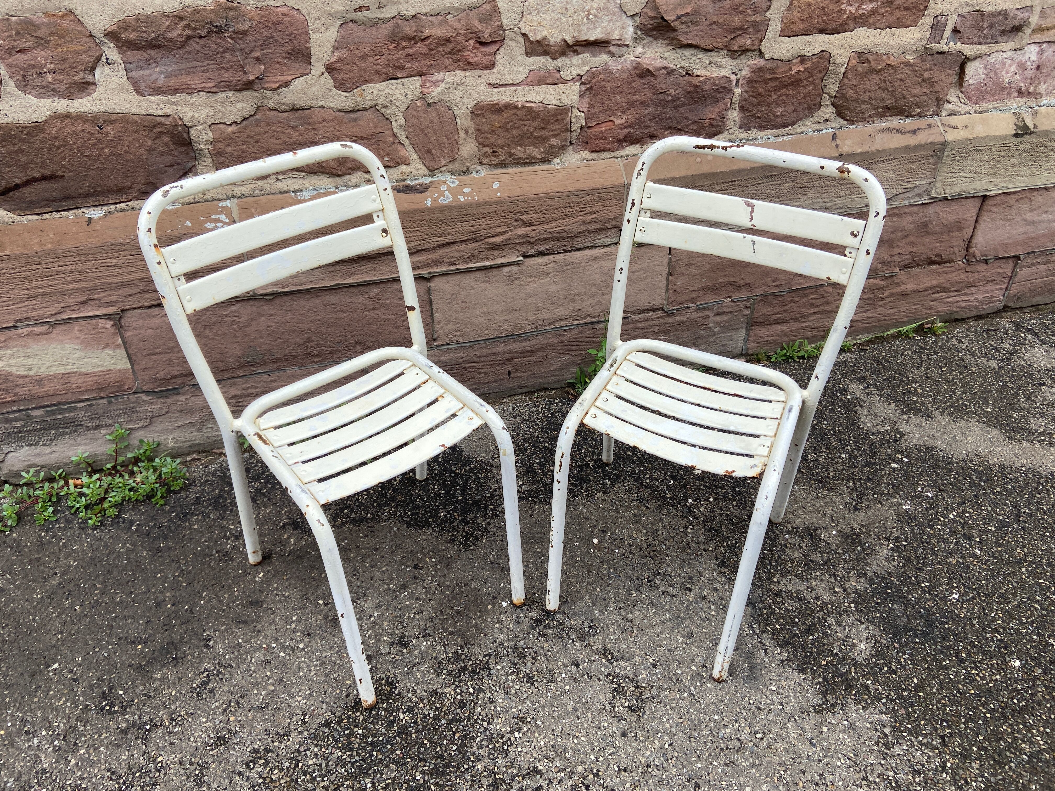 2 chairs Tolix T2 Xavier Pauchard French bistrot chairs Paris Garden terrace 50s