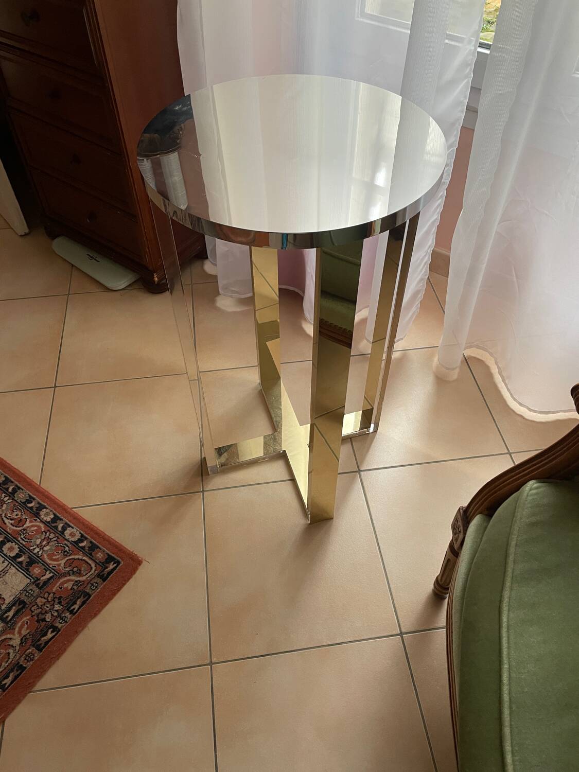 Mirror table