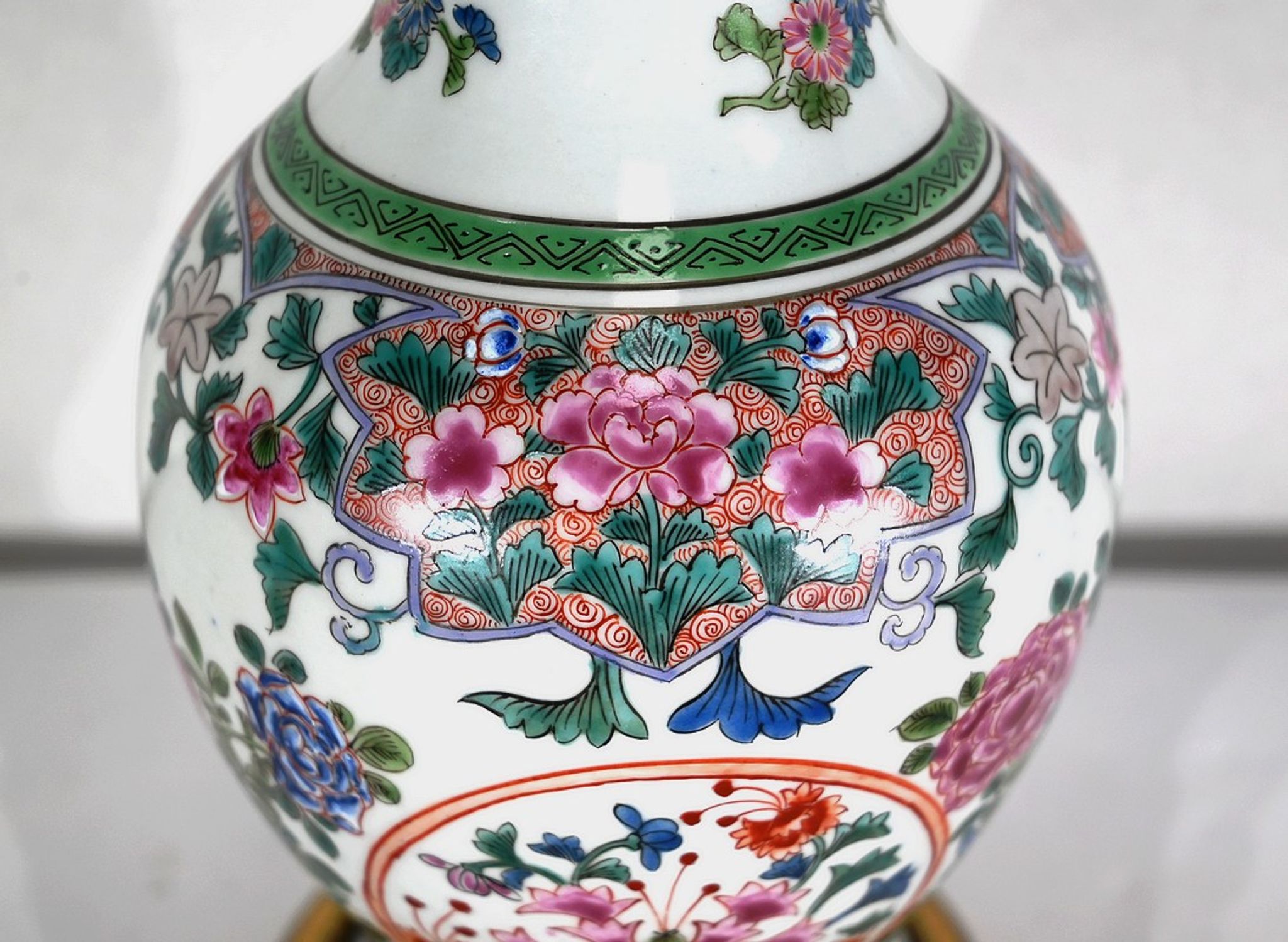 Porcelain lamp of china and brass – early twentieth century
