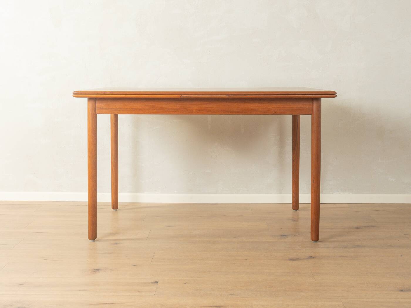 Extendable dining table from the 1960s by Poul Hundevad