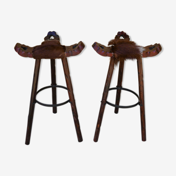 Pair of bar stools brutalistes vintage with seat in cowhide