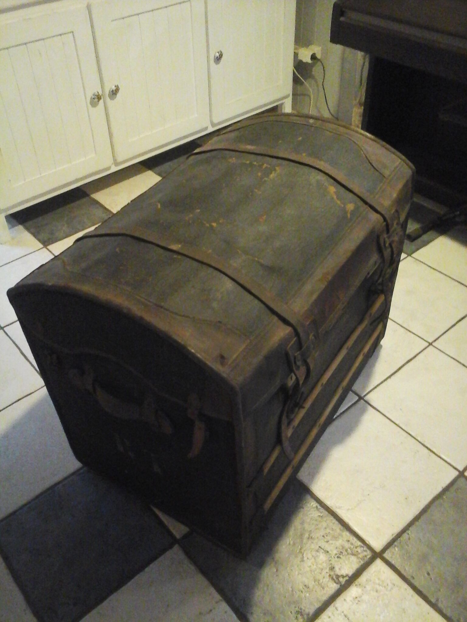 Leather travel trunk