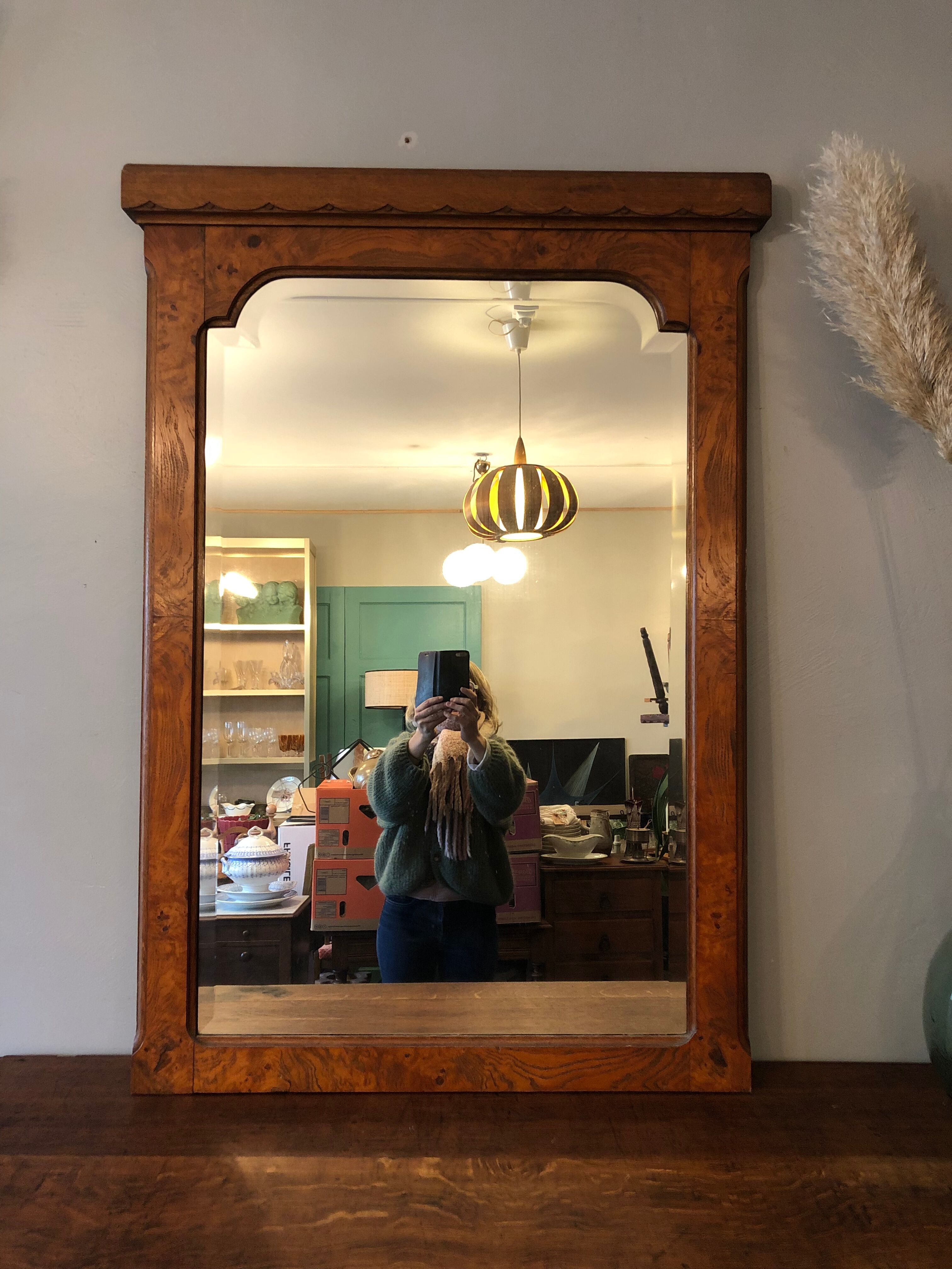 Mirror to pose art deco