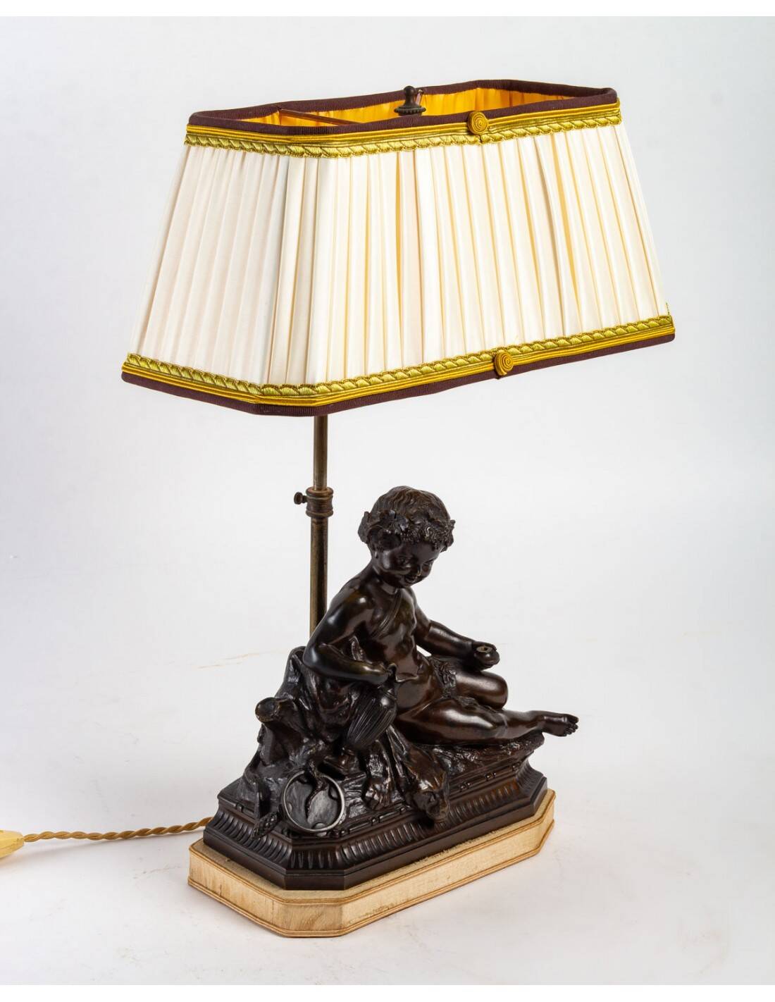 Table lamp, bronze with brown patina, 19th century