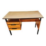 Desk with a beautiful 1960/70 look, 3 drawers + key, black legs