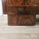 1940s Art Decò chest of drawers in walnut burl with black glass top