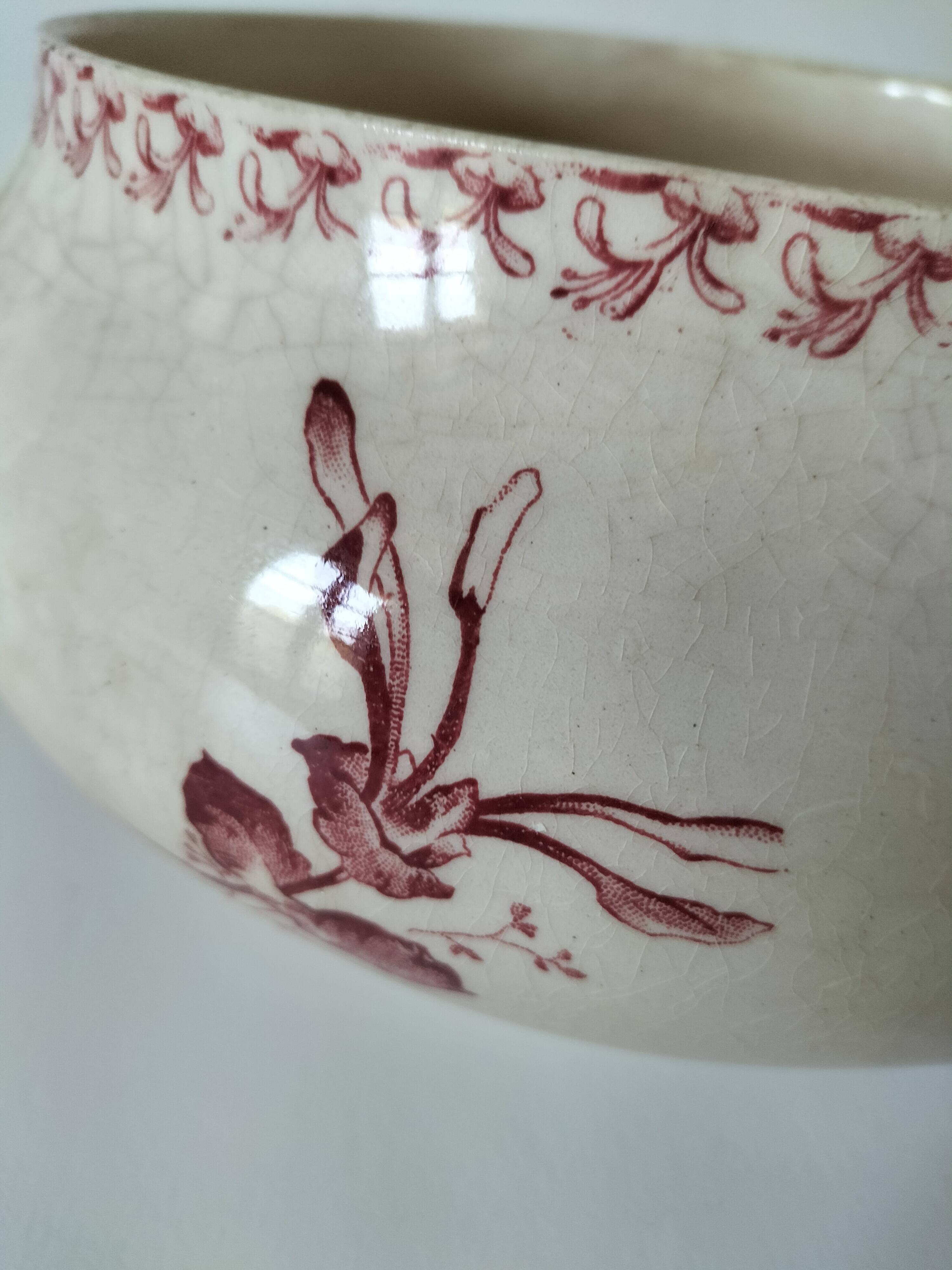 Large vegetable dish Gien model Honeysuckle Earth of Iron – 1886-1938