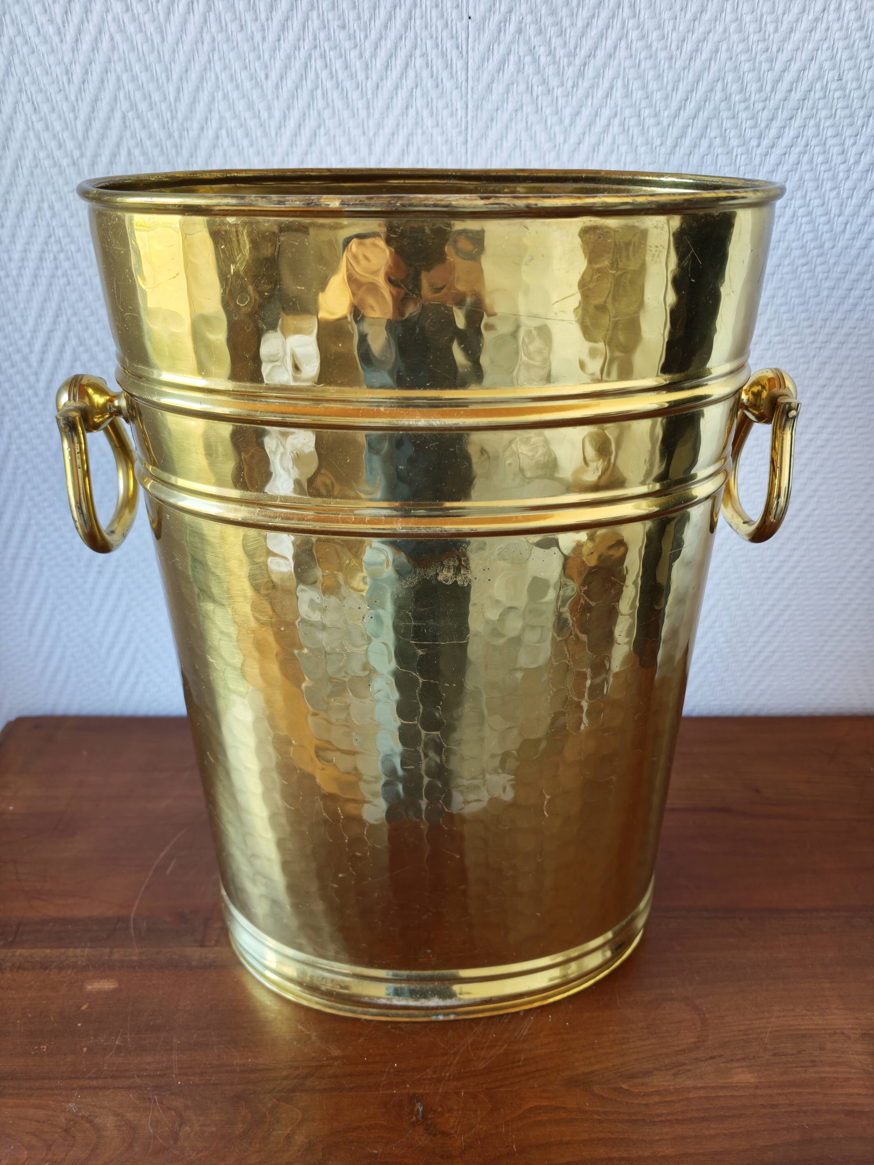 Vintage hammered brass umbrella stand – 1970s-80s