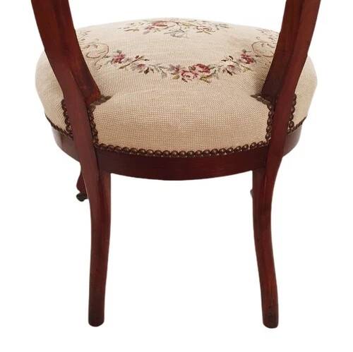 Louis Philippe chair in mahogany with upholstered embroidered seat