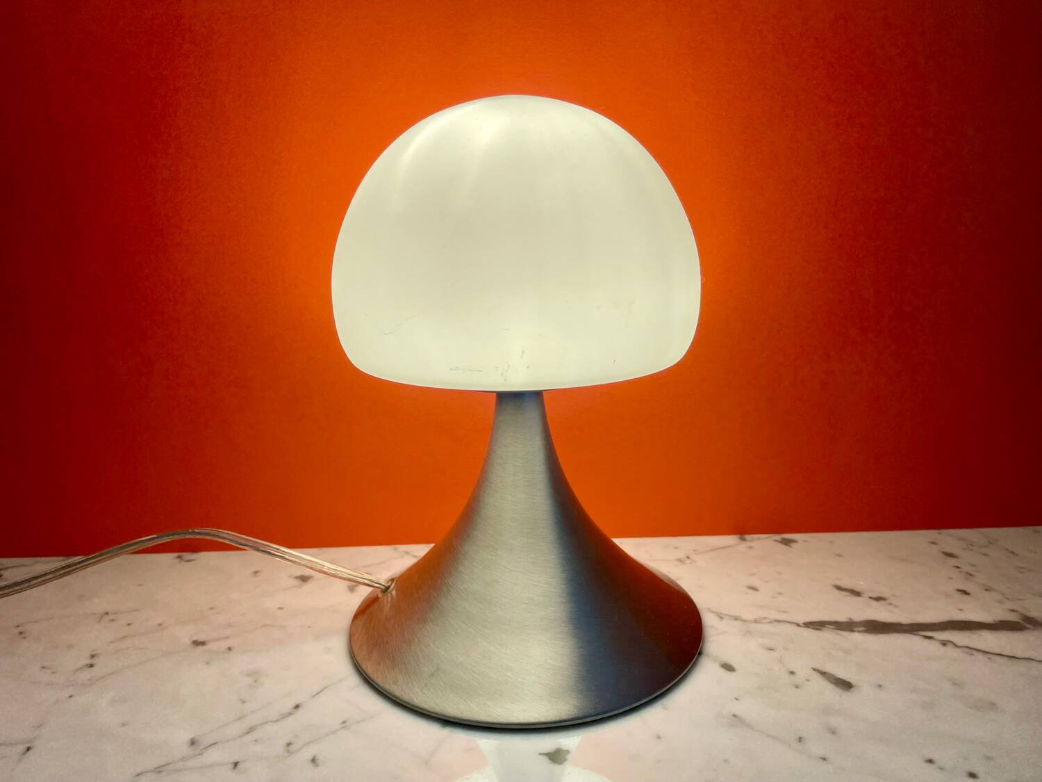Lampe champignon pied tulipe