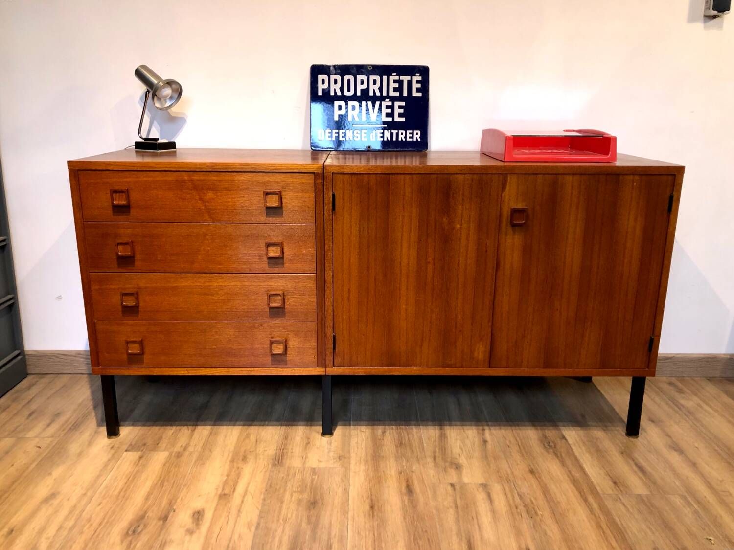 Teak enfilade