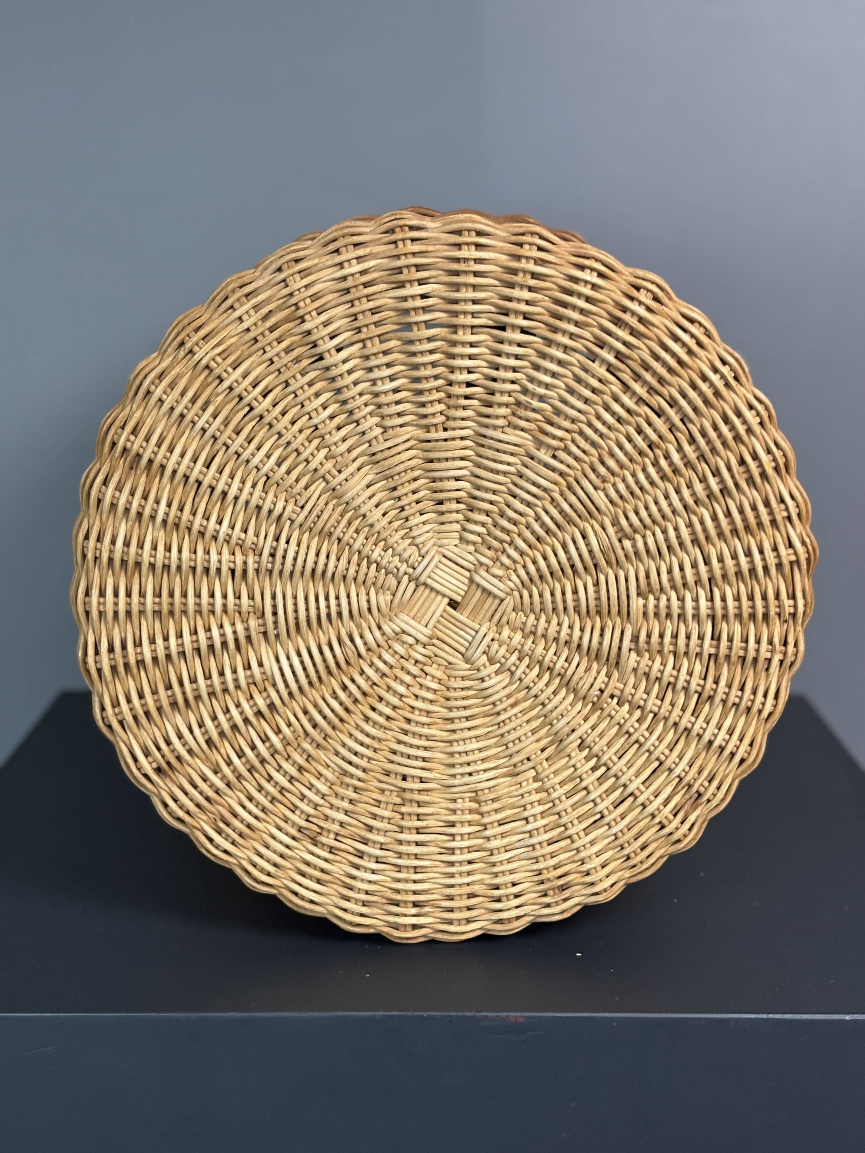 Rattan Juttu Mushroom Stool by Eero Aarnio for Artek, Finland, 1960s