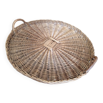 Round wicker tray