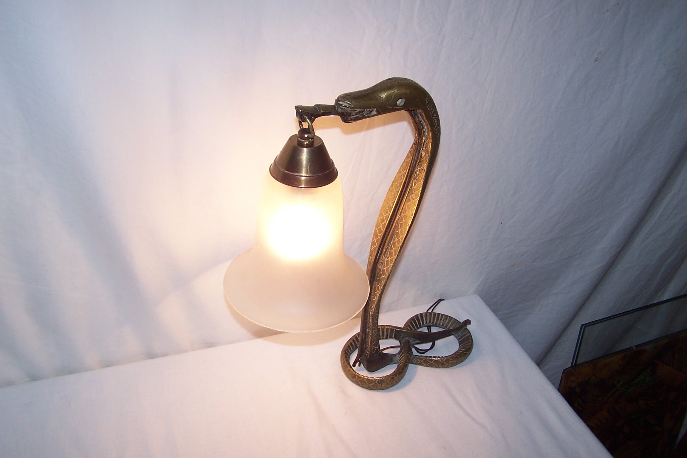 Bronze cobra lamp art deco