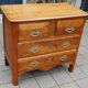 Petite commode parisienne Louis XV en noyer du 18e siècle