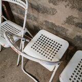 4 Metal folding chairs