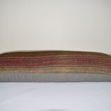 Housse de coussin brodée