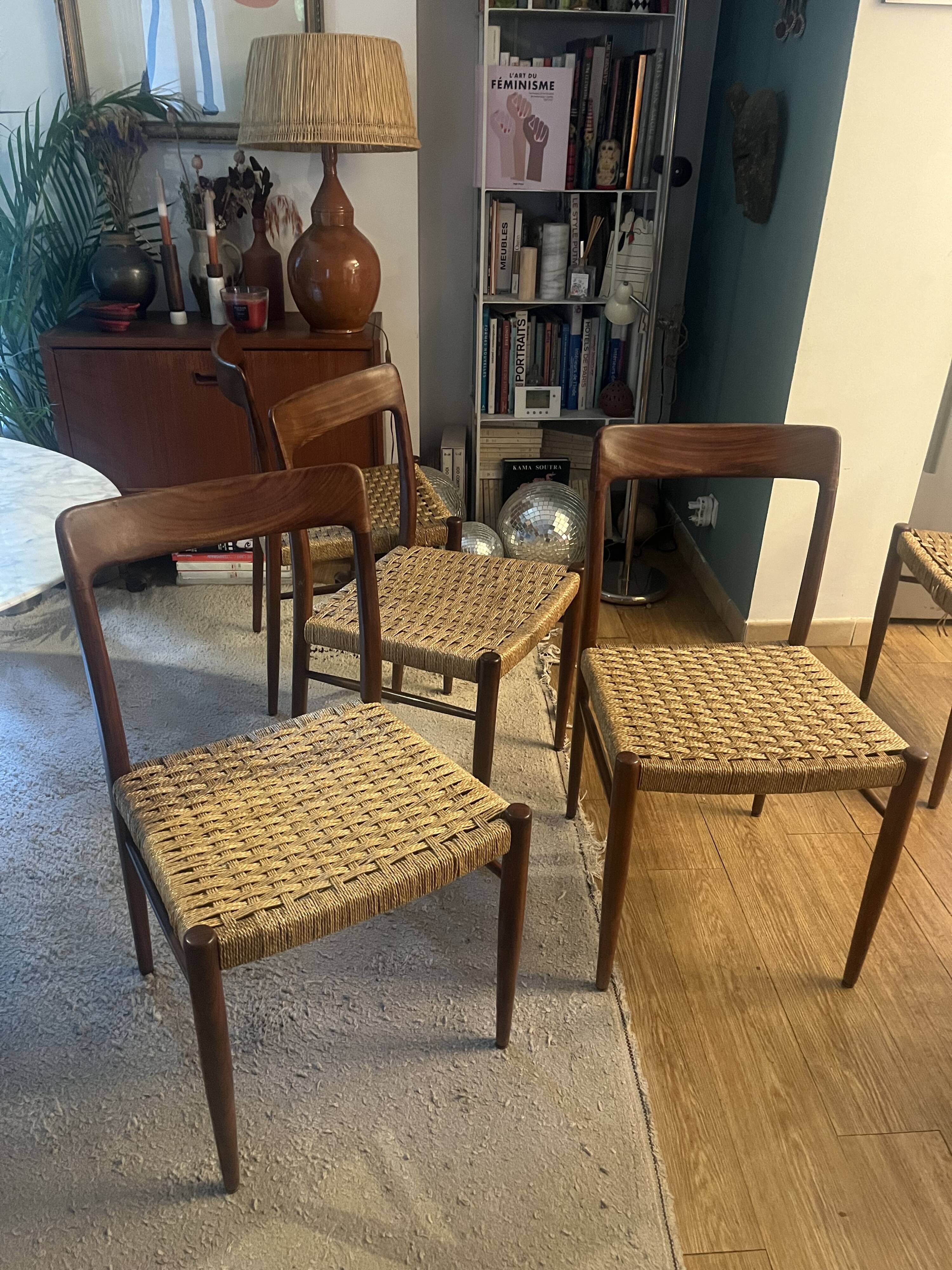 Set of 4 teak and rope chairs from the 60s