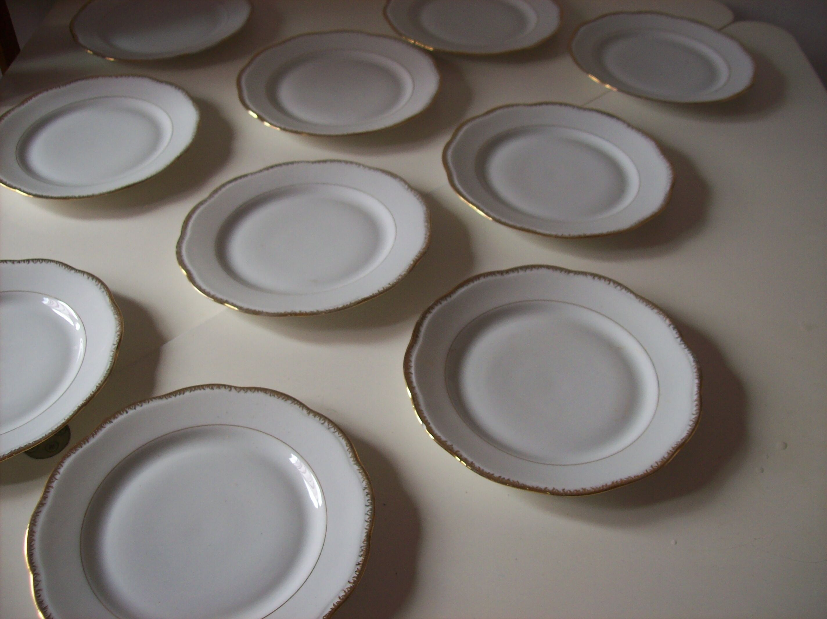 Porcelain dessert plates