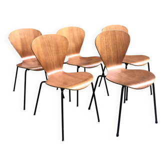 5 chaises Arne Jacobsen