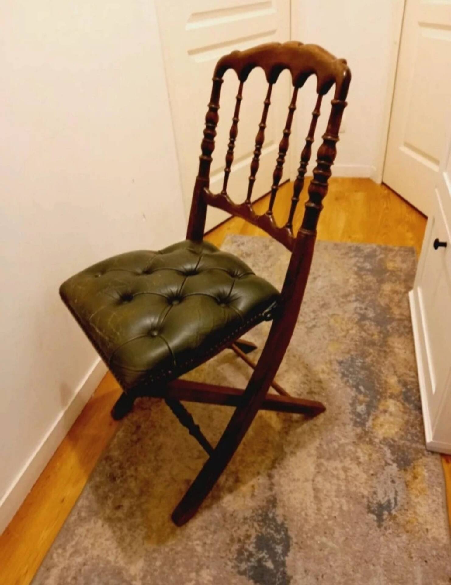English folding chair - Vintage in wood and leather