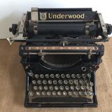 Underwood typewriter years 1930