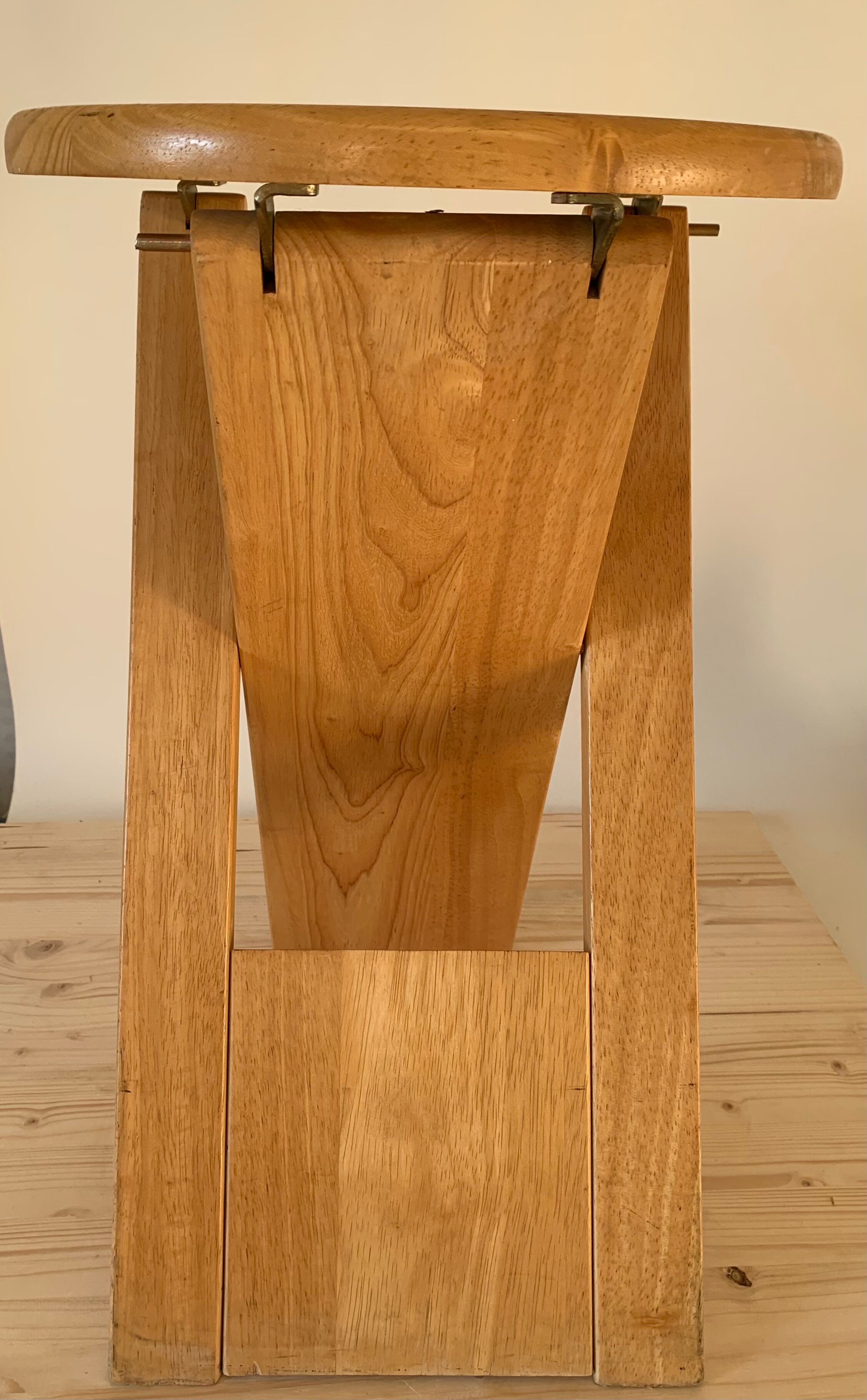 Suzy Adrien Reed Stool