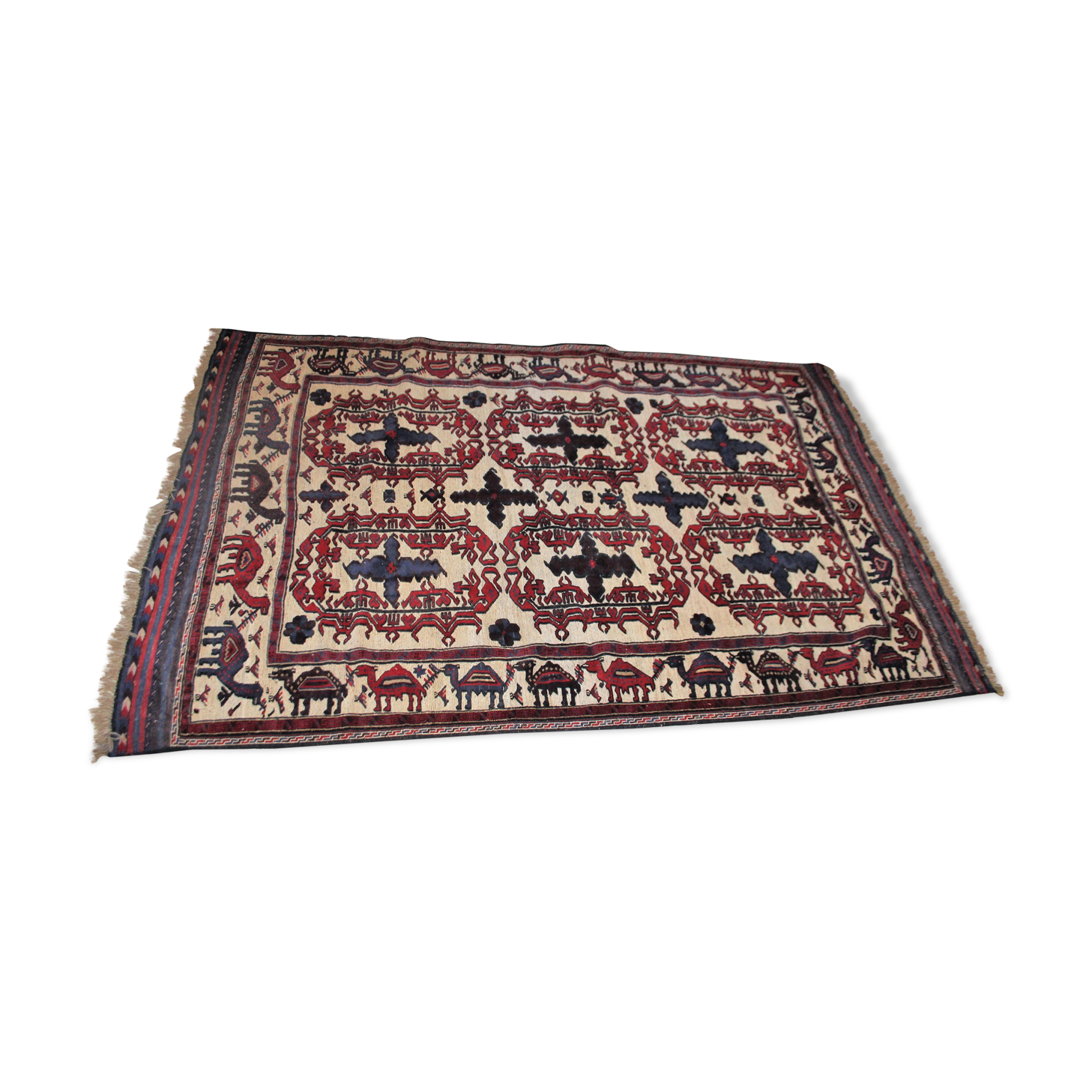 Old oriental rug. 280 x 178 cm.